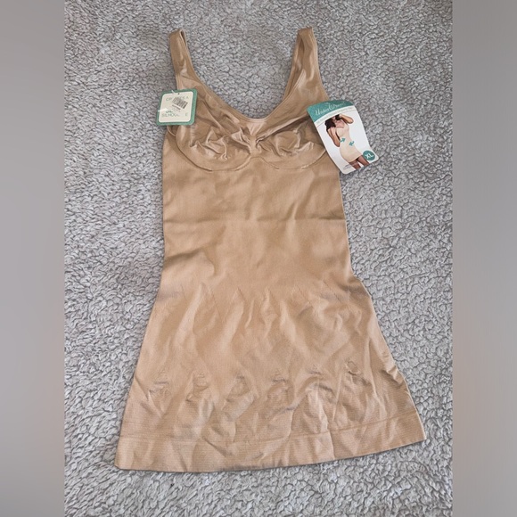 Under Where Other - Seamless Tan Shapewear Camisole